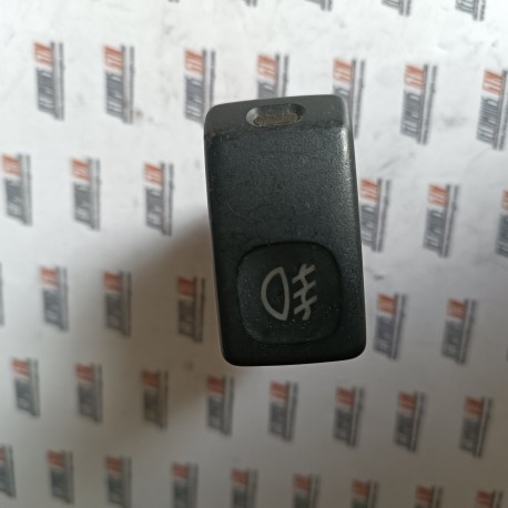 Volkswagen Golf III. Interruptor de luces antiniebla trasero