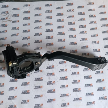 VOLKSWAGEN GOLF II. Mando limpias cristales