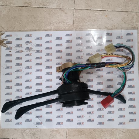 Seat 127. Mando luces