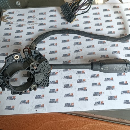 MERCEDES-BENZ 124. Mando luces