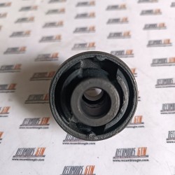 Ford Mondeo. Silentblock de suspensión delantero inferior