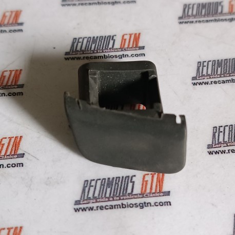 Renault. Clip de plastico