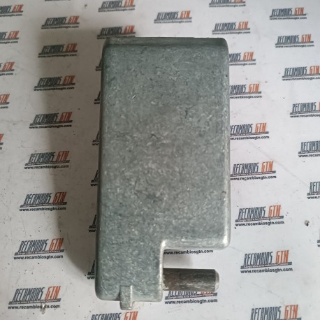 Renault 4 F6. Bisagra puerta trasera