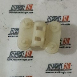 Renault 4. Renault 5. Renault 6. Renault 7. Renault 12. Grapa varilla capó