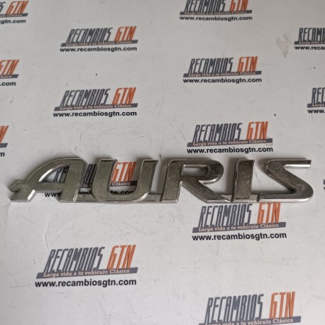 Toyota Auris. Anagrama Auris