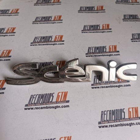 Renault Scenic. Anagrama Scenic